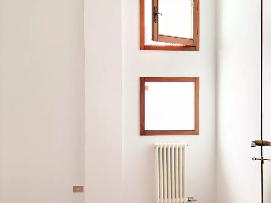 Immagine 17 di Appartamento in vendita  a Empoli