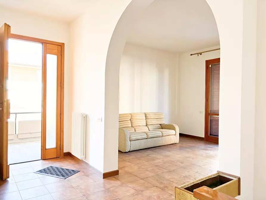 Immagine 10 di Appartamento in vendita  a Empoli