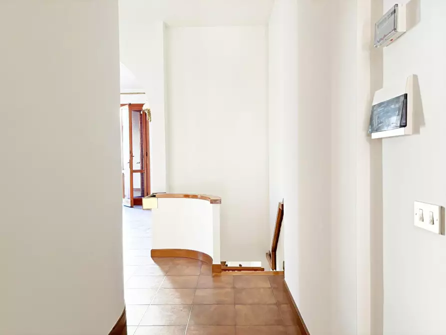 Immagine 16 di Appartamento in vendita  a Empoli