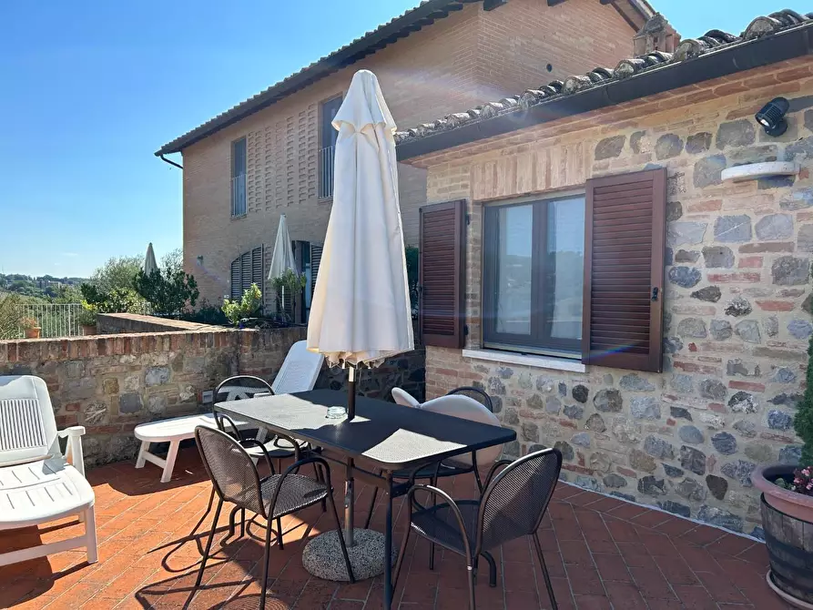 Immagine 32 di Albergo/B&B/Residence in vendita  a Siena