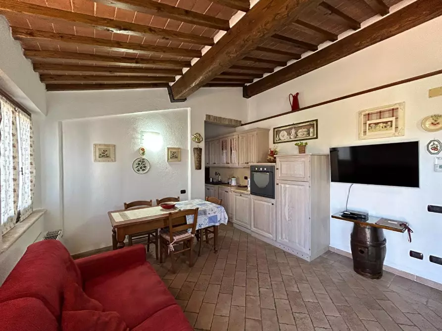 Immagine 33 di Albergo/B&B/Residence in vendita  a Siena