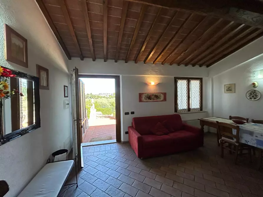 Immagine 36 di Albergo/B&B/Residence in vendita  a Siena