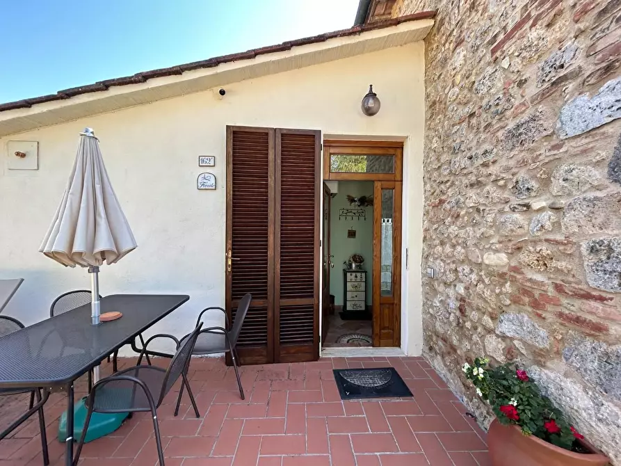 Immagine 21 di Albergo/B&B/Residence in vendita  a Siena