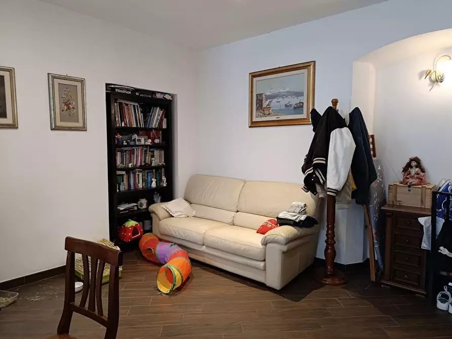 Immagine 2 di Appartamento in vendita  a Carrara