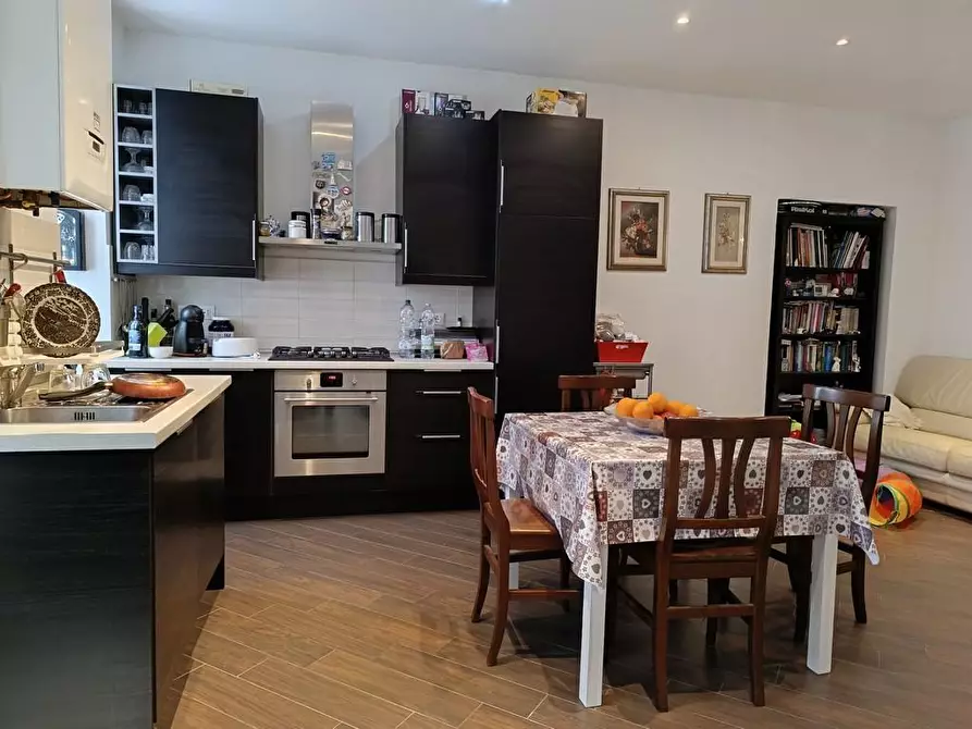 Immagine 17 di Appartamento in vendita  a Carrara