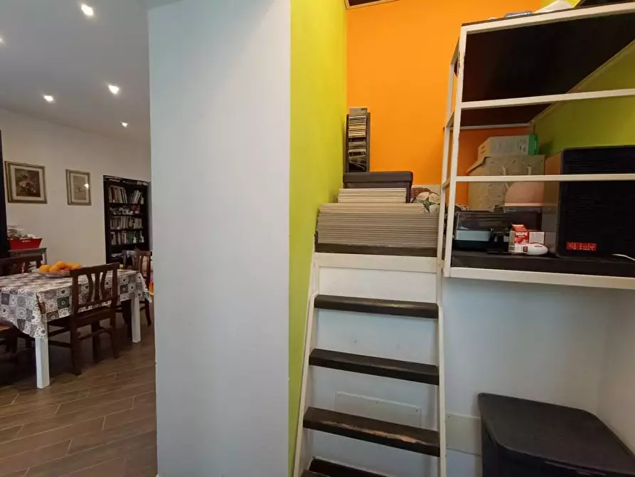 Immagine 19 di Appartamento in vendita  a Carrara