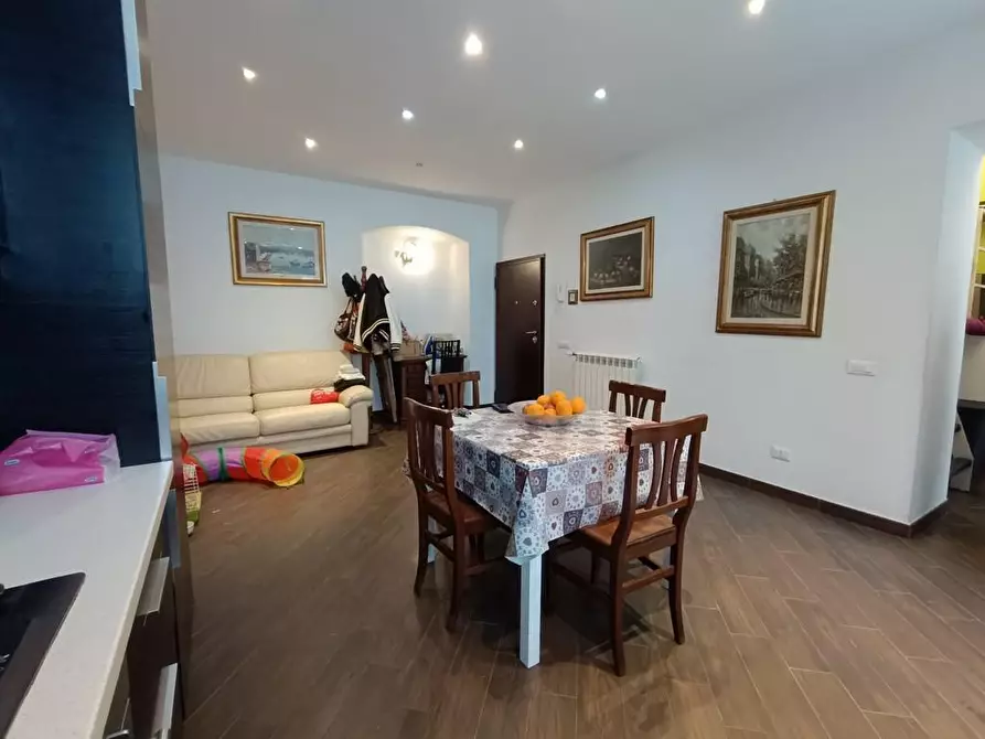 Immagine 11 di Appartamento in vendita  a Carrara