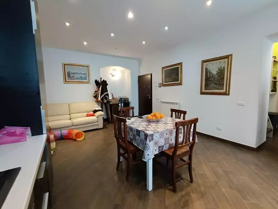 Immagine 13 di Appartamento in vendita  a Carrara