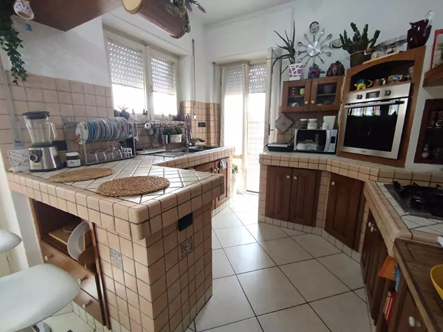 Immagine 9 di Appartamento in vendita  a Massa