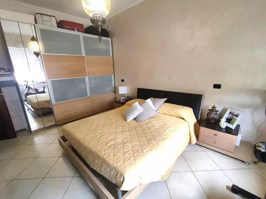 Immagine 11 di Appartamento in vendita  a Massa