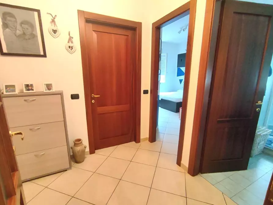 Immagine 20 di Appartamento in vendita  a Massa