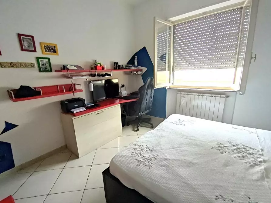 Immagine 14 di Appartamento in vendita  a Massa