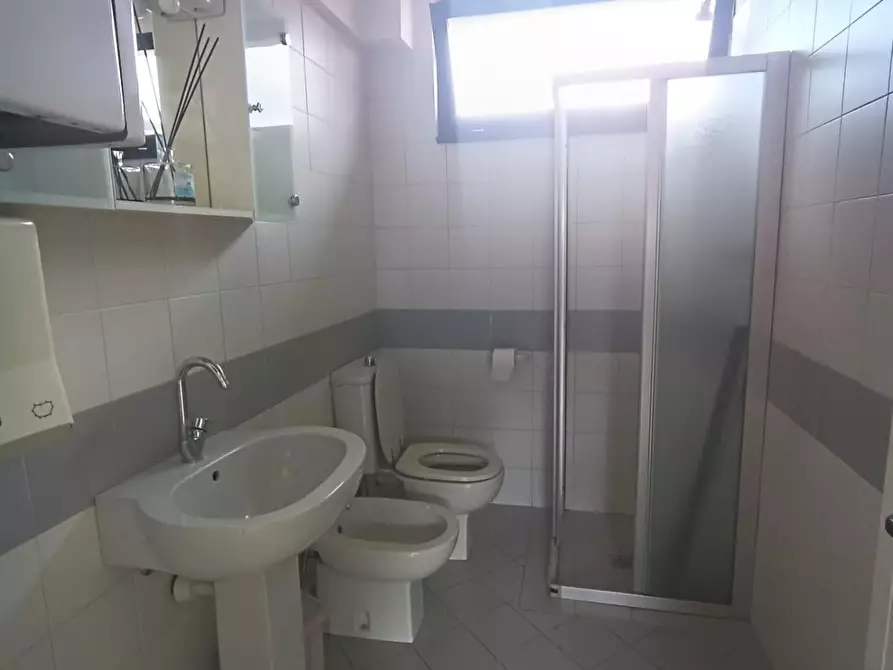 Immagine 8 di Ufficio in affitto  a Coreglia Antelminelli