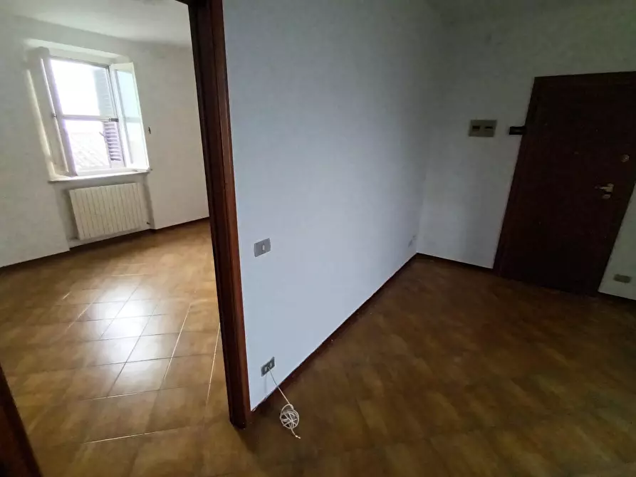 Immagine 20 di Appartamento in vendita  a Lucca