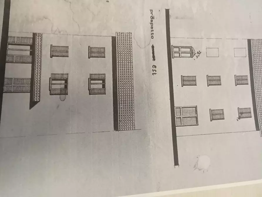 Immagine 4 di Appartamento in vendita  a Lucca