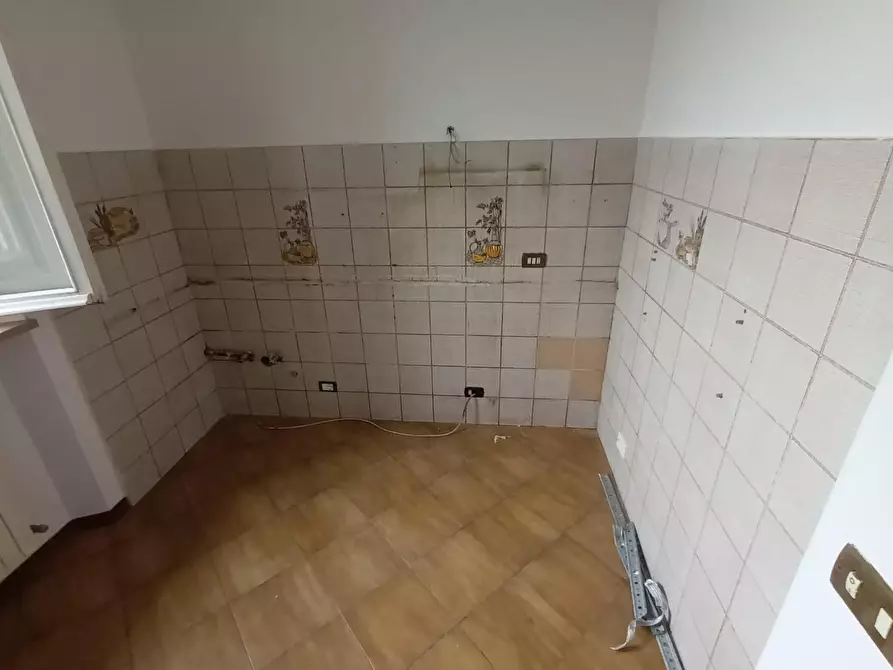 Immagine 7 di Appartamento in vendita  a Lucca