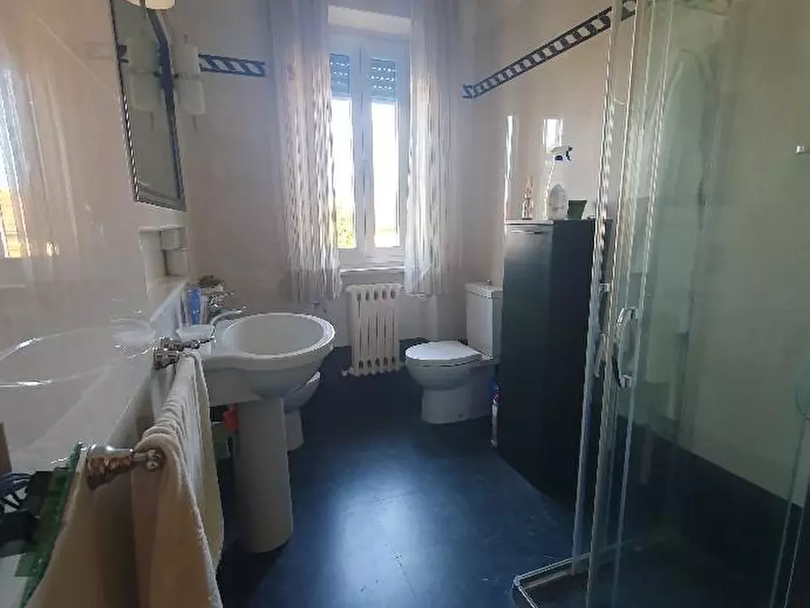 Immagine 13 di Appartamento in vendita  a Massa