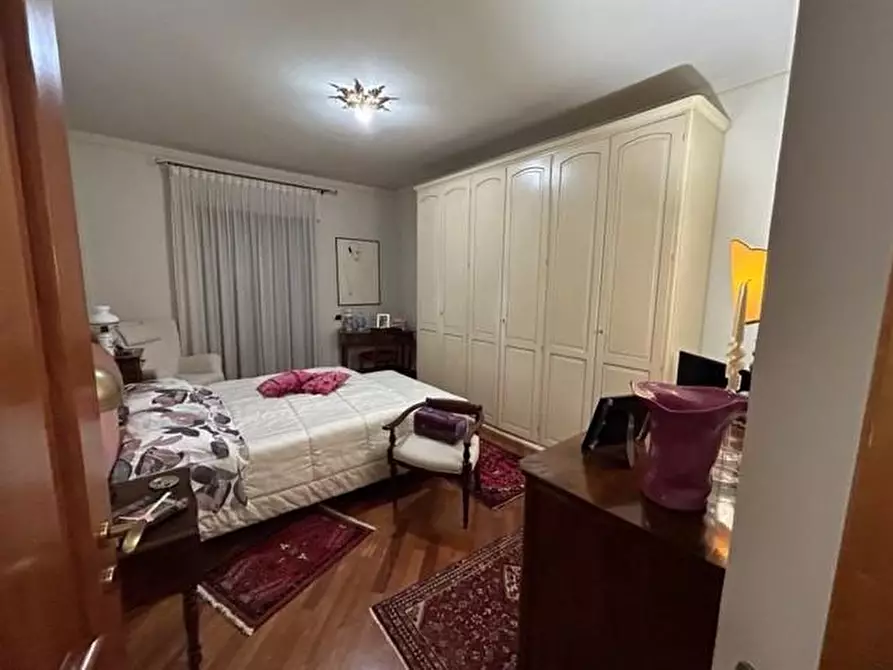 Immagine 8 di Appartamento in vendita  a Siena