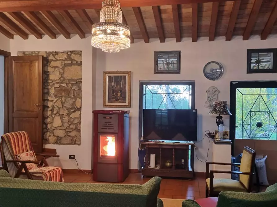 Immagine 37 di Casa colonica in vendita  a Collesalvetti