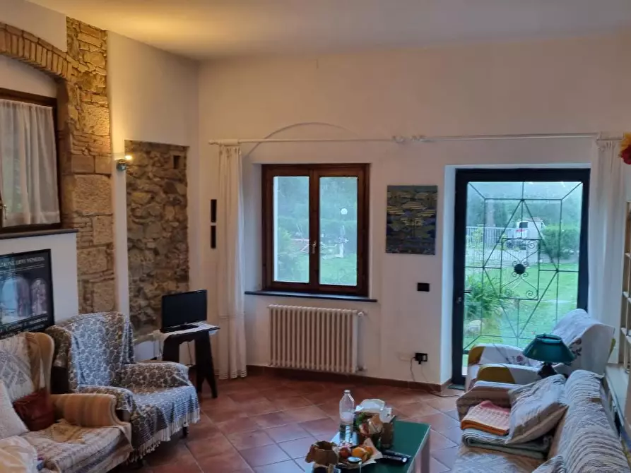 Immagine 38 di Casa colonica in vendita  a Collesalvetti