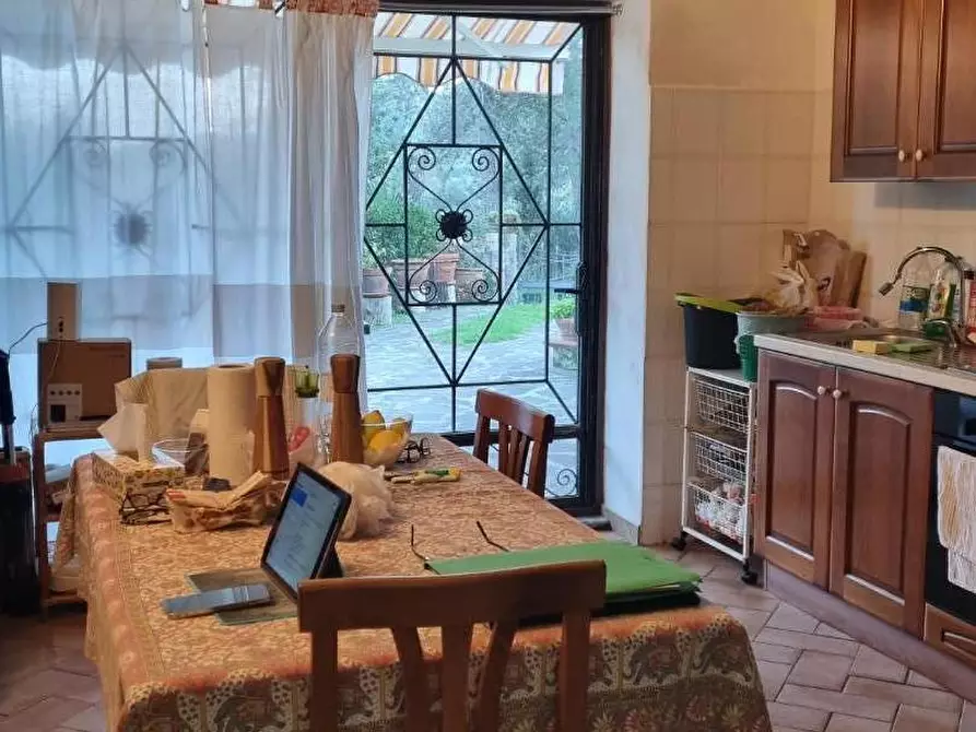 Immagine 26 di Casa colonica in vendita  a Collesalvetti