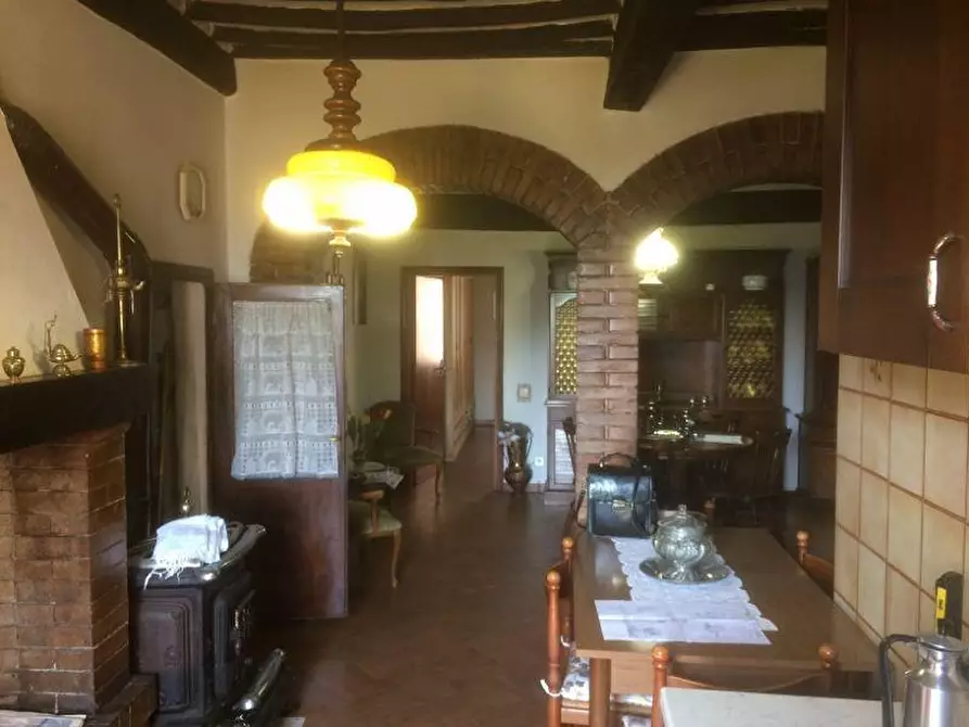 Immagine 9 di Appartamento in vendita  a Radicondoli