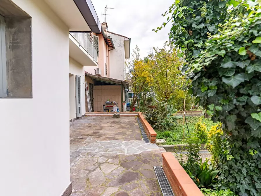 Immagine 42 di Villetta a schiera in vendita  a Empoli