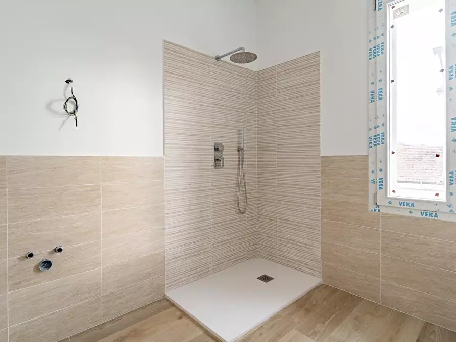 Immagine 25 di Villetta a schiera in vendita  a Empoli