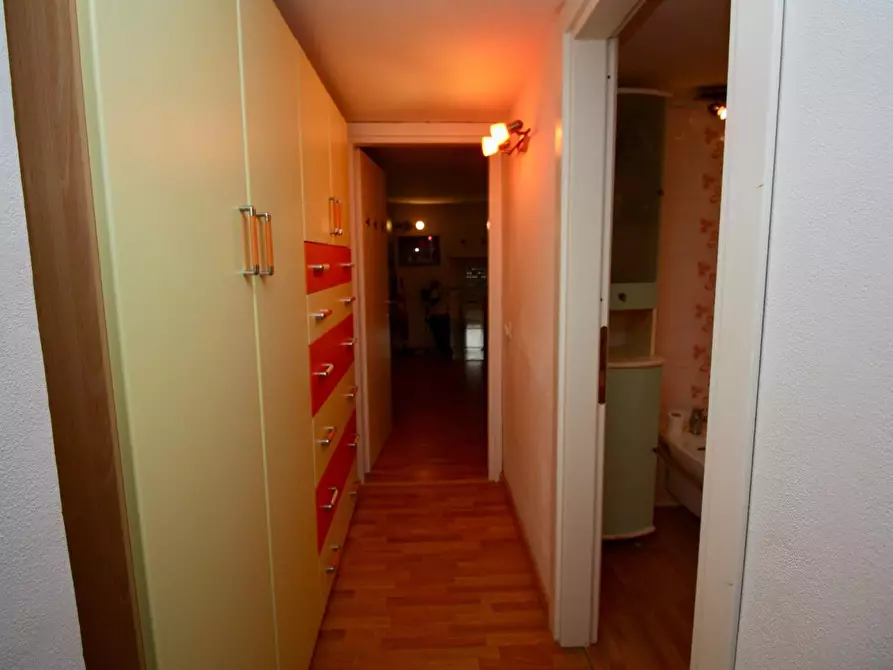 Immagine 5 di Appartamento in affitto  a Pisa