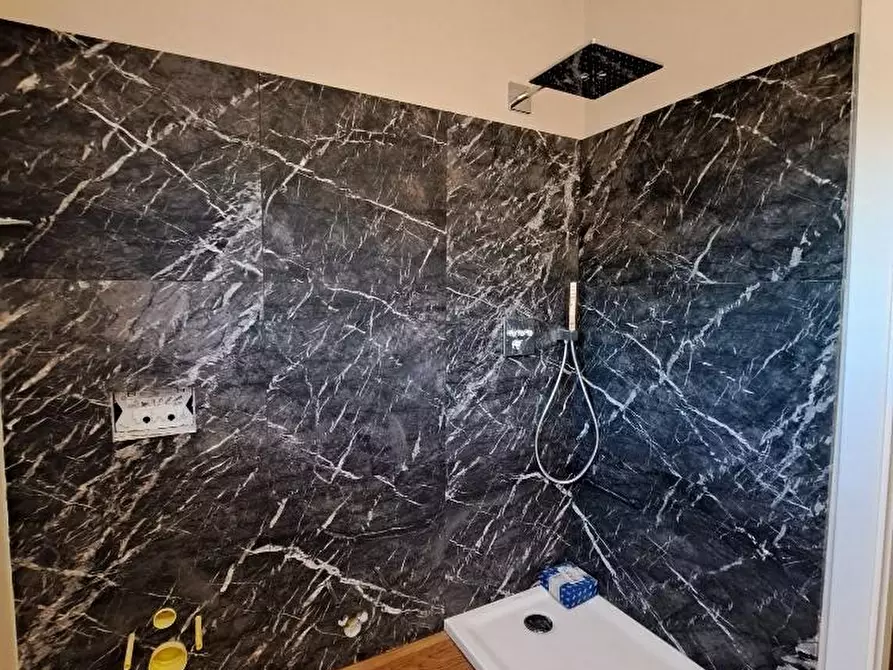 Immagine 12 di Appartamento in vendita  a Cascina