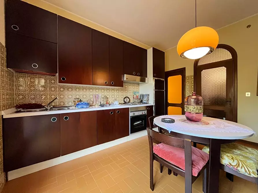 Immagine 7 di Villa in vendita  a Cascina