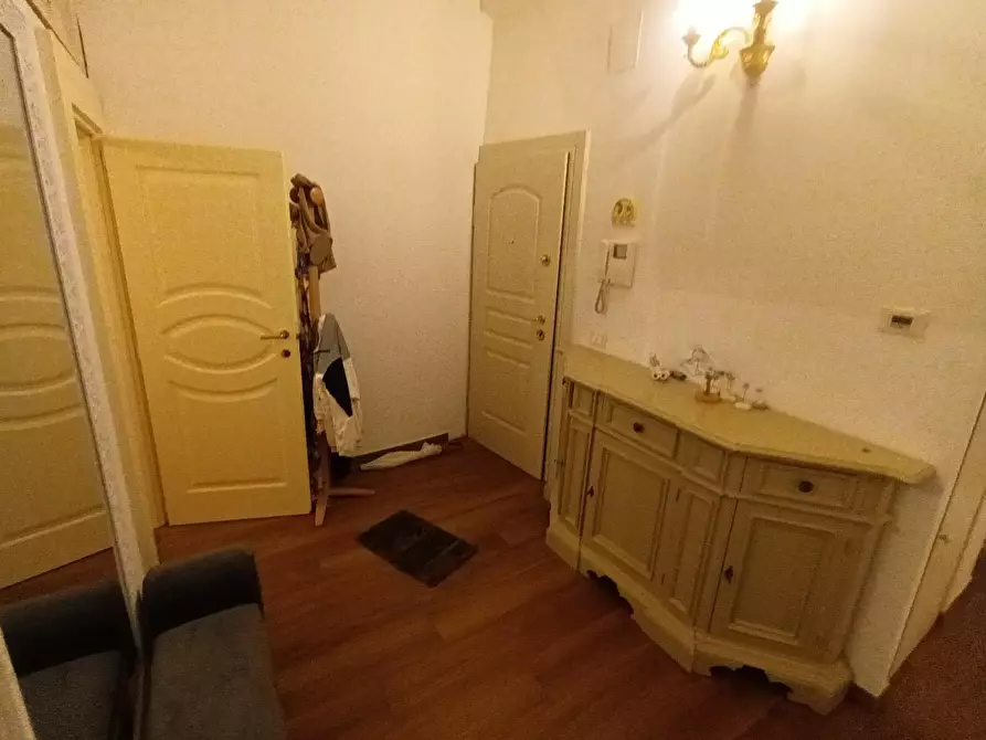 Immagine 20 di Appartamento in vendita  a Lucca