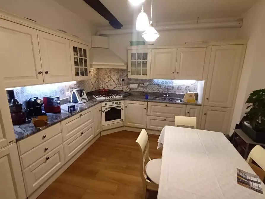 Immagine 26 di Appartamento in vendita  a Lucca