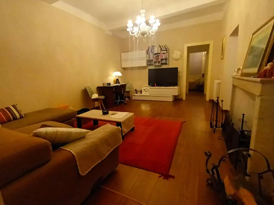 Immagine 4 di Appartamento in vendita  a Lucca