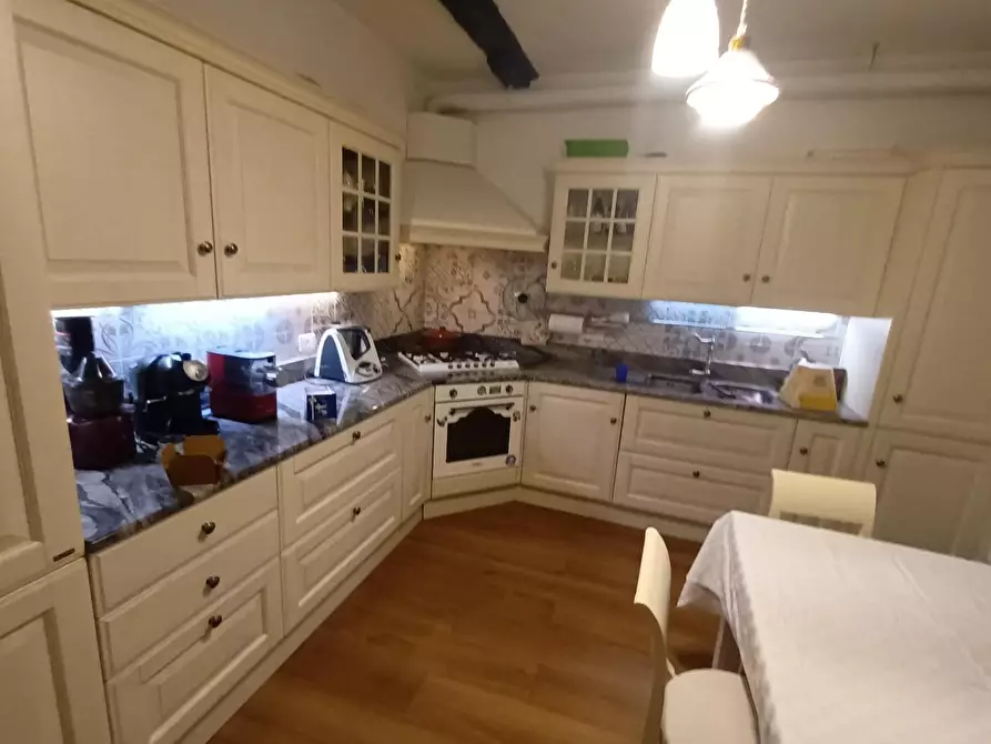 Immagine 24 di Appartamento in vendita  a Lucca