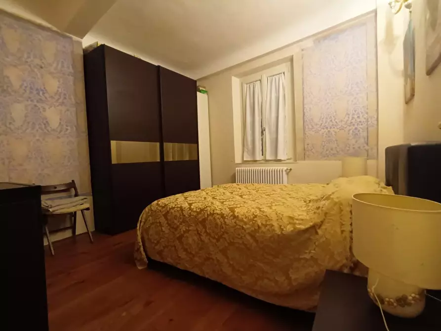 Immagine 32 di Appartamento in vendita  a Lucca