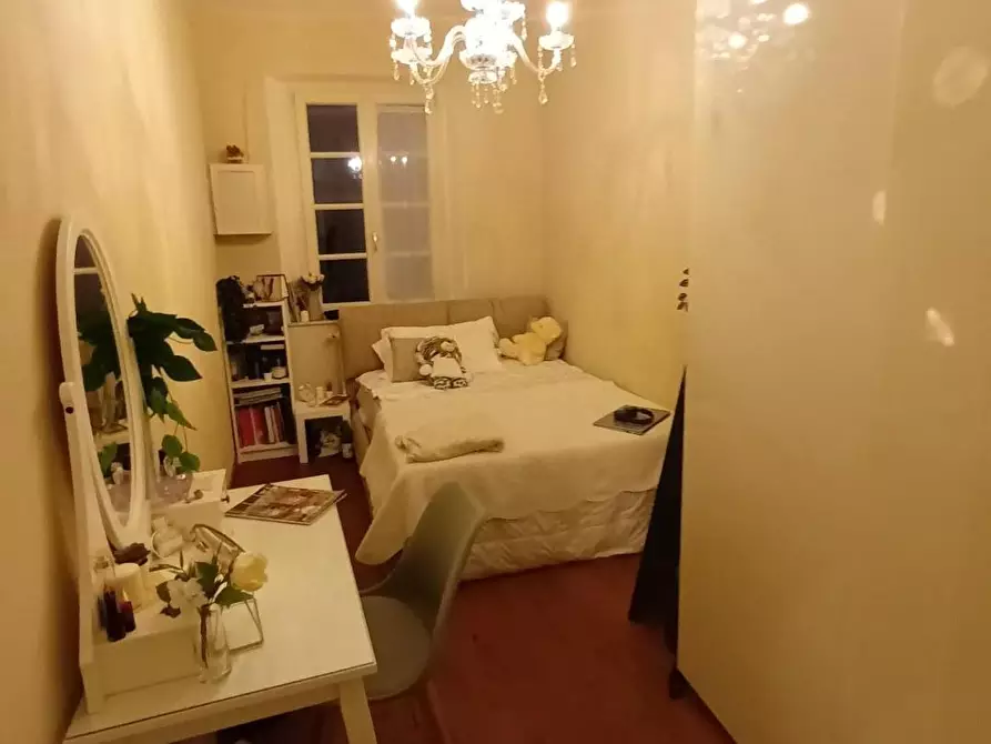Immagine 17 di Appartamento in vendita  a Lucca