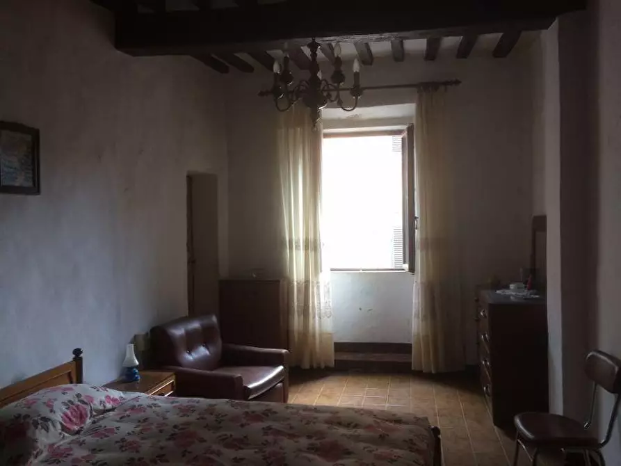 Immagine 15 di Appartamento in vendita  a Radicondoli