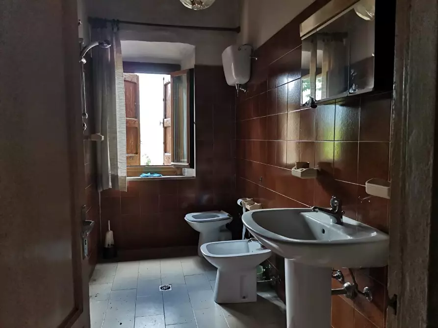 Immagine 37 di Appartamento in vendita  a Radicondoli