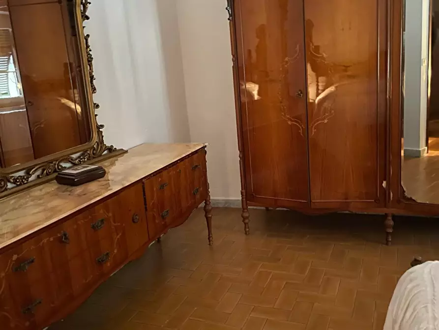 Immagine 7 di Appartamento in vendita  a Carrara