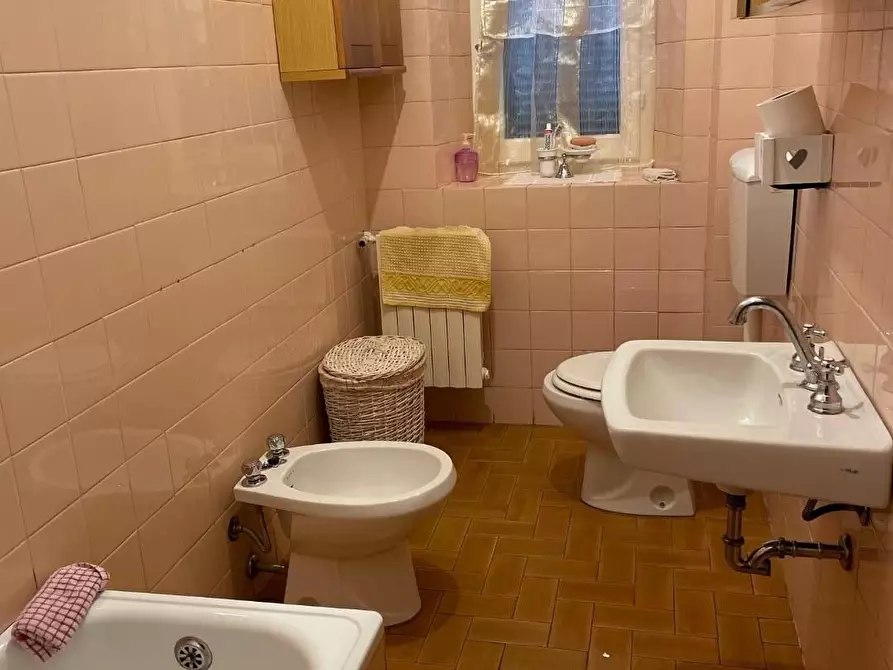 Immagine 8 di Appartamento in vendita  a Carrara