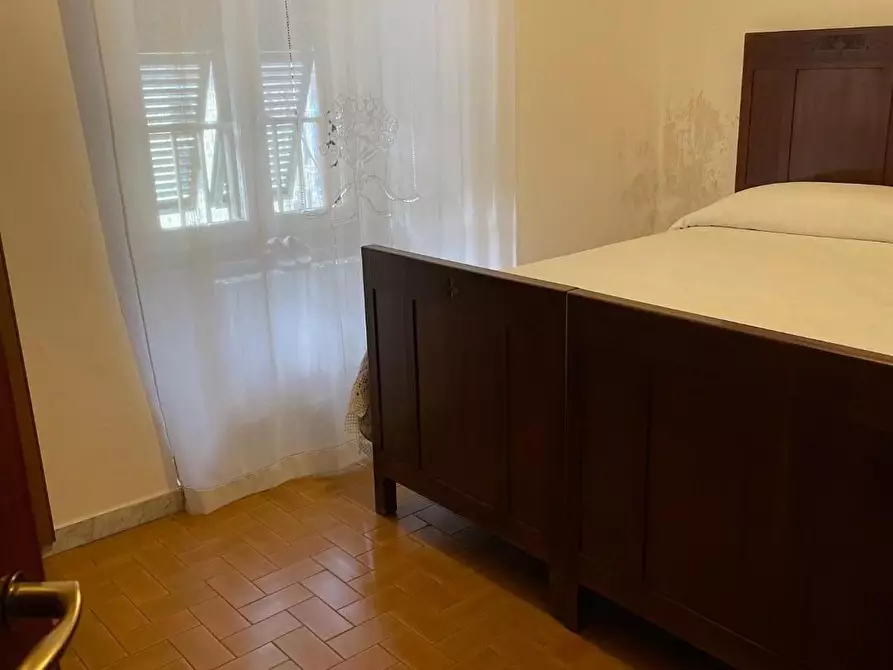 Immagine 9 di Appartamento in vendita  a Carrara