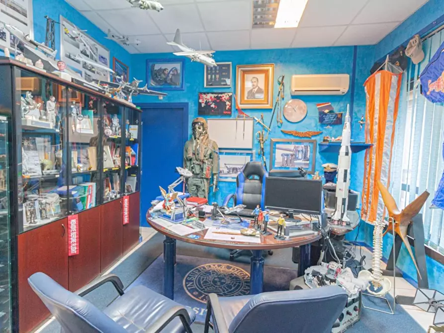 Immagine 22 di Ufficio in vendita  a San Giuliano Terme