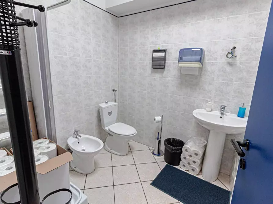 Immagine 31 di Ufficio in vendita  a San Giuliano Terme