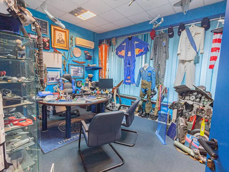 Immagine 21 di Ufficio in vendita  a San Giuliano Terme