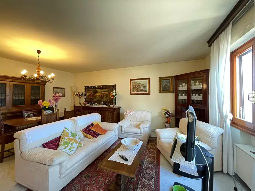 Immagine 8 di Appartamento in vendita  a Empoli