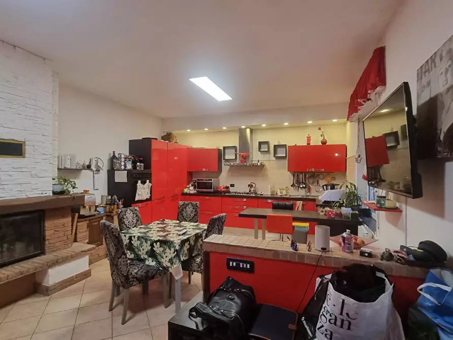 Immagine 3 di Appartamento in vendita  a Collesalvetti