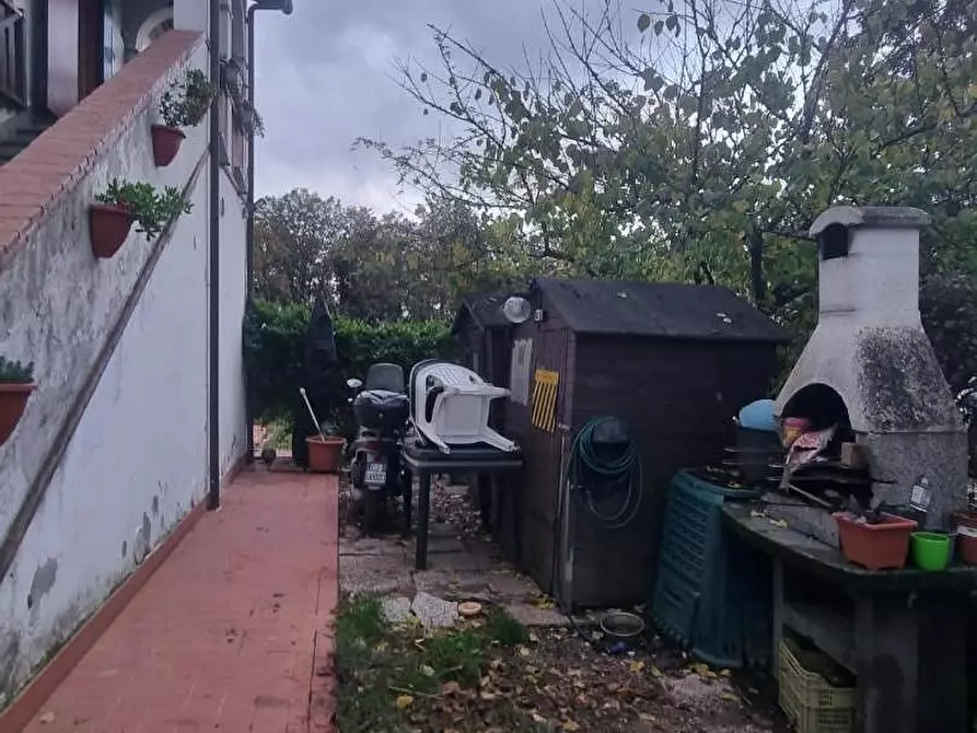 Immagine 22 di Appartamento in vendita  a Collesalvetti