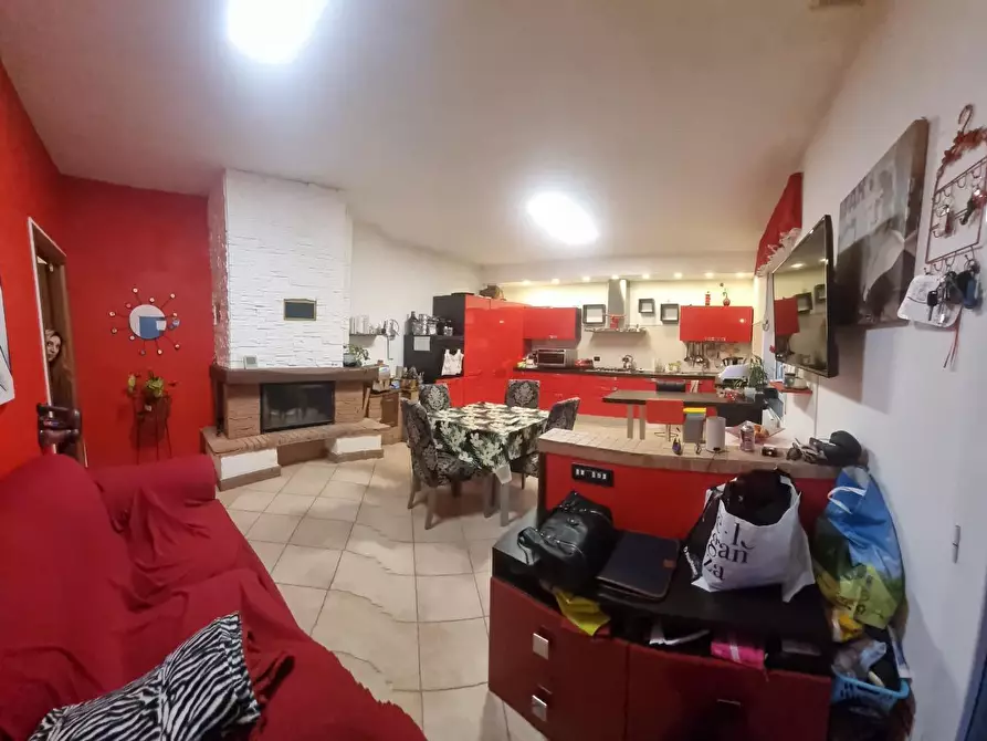 Immagine 4 di Appartamento in vendita  a Collesalvetti