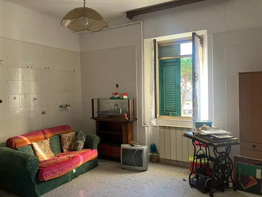 Immagine 9 di Appartamento in vendita  a Massa